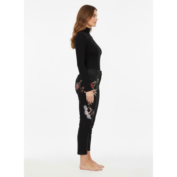 VTG Nanette Lepore Black Floral Embroidered Cropped Jeans | Mob Wife Coquette 8 - Picture 4 of 16